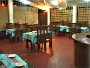 Corbett Treff Hotel Dhikuli Екстериор снимка